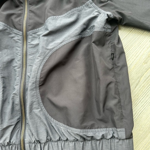 90 Degrees by Reflex Black and Gray Women’s Windbreaker Jacket  (medium) - Picture 8 of 12